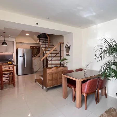 3 Bedroom Beautiful And Spacious Penthouse In Makati