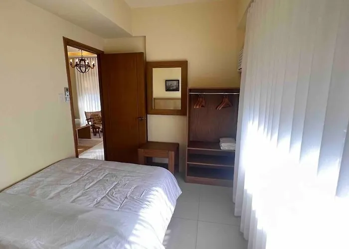3 Bedroom Beautiful And Spacious Penthouse In Makati Apartment