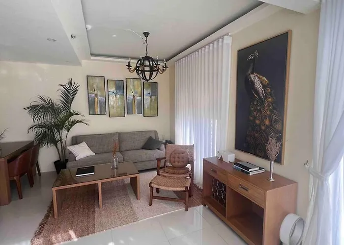 3 Bedroom Beautiful And Spacious Penthouse In Makati *