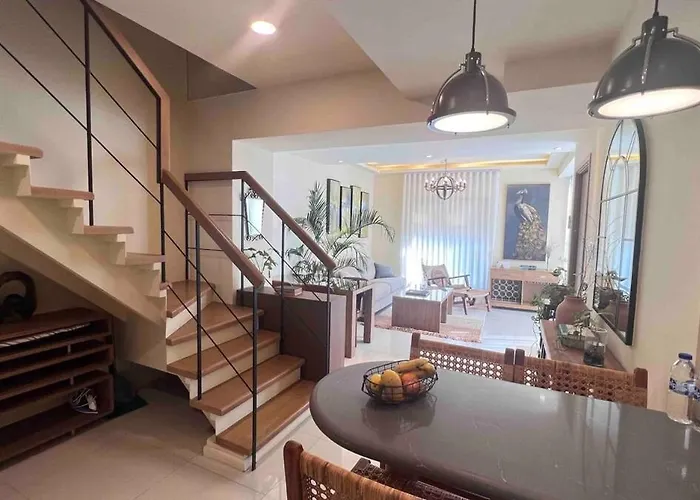Apartment 3 Bedroom Beautiful And Spacious Penthouse In Makati