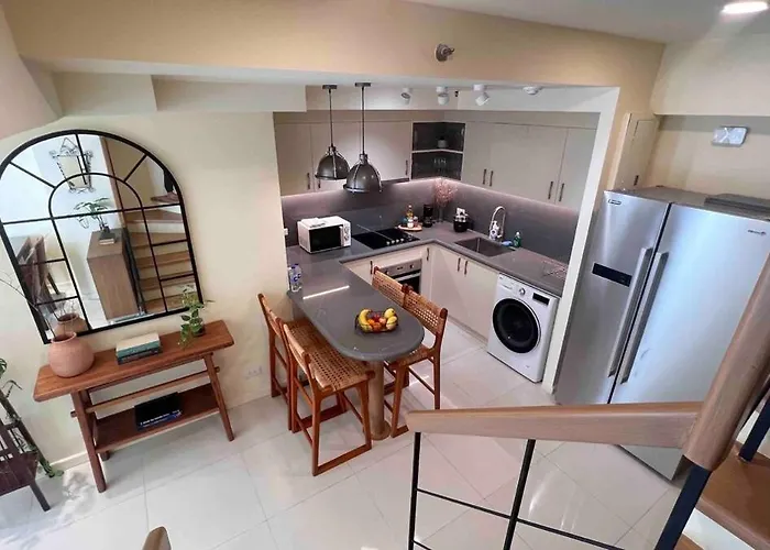 3 Bedroom Beautiful And Spacious Penthouse In Makati * Manila