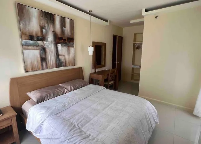 3 Bedroom Beautiful And Spacious Penthouse In Makati