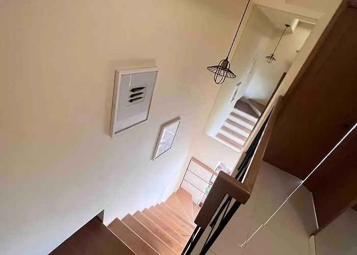 Apartment 3 Bedroom Beautiful And Spacious Penthouse In Makati *