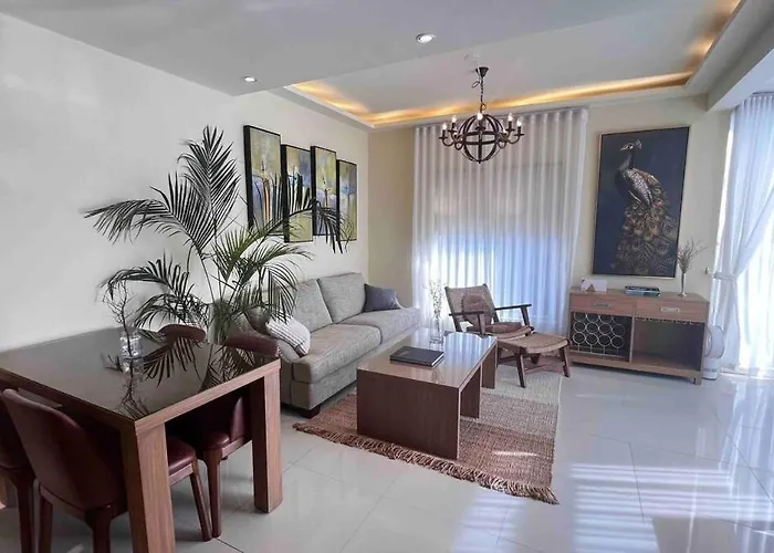 Apartment 3 Bedroom Beautiful And Spacious Penthouse In Makati