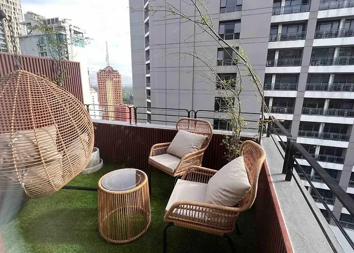 Apartment 3 Bedroom Beautiful And Spacious Penthouse In Makati