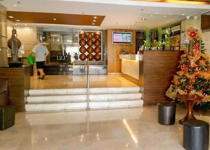 3 Bedroom Beautiful And Spacious Penthouse In Makati Apartment Manila